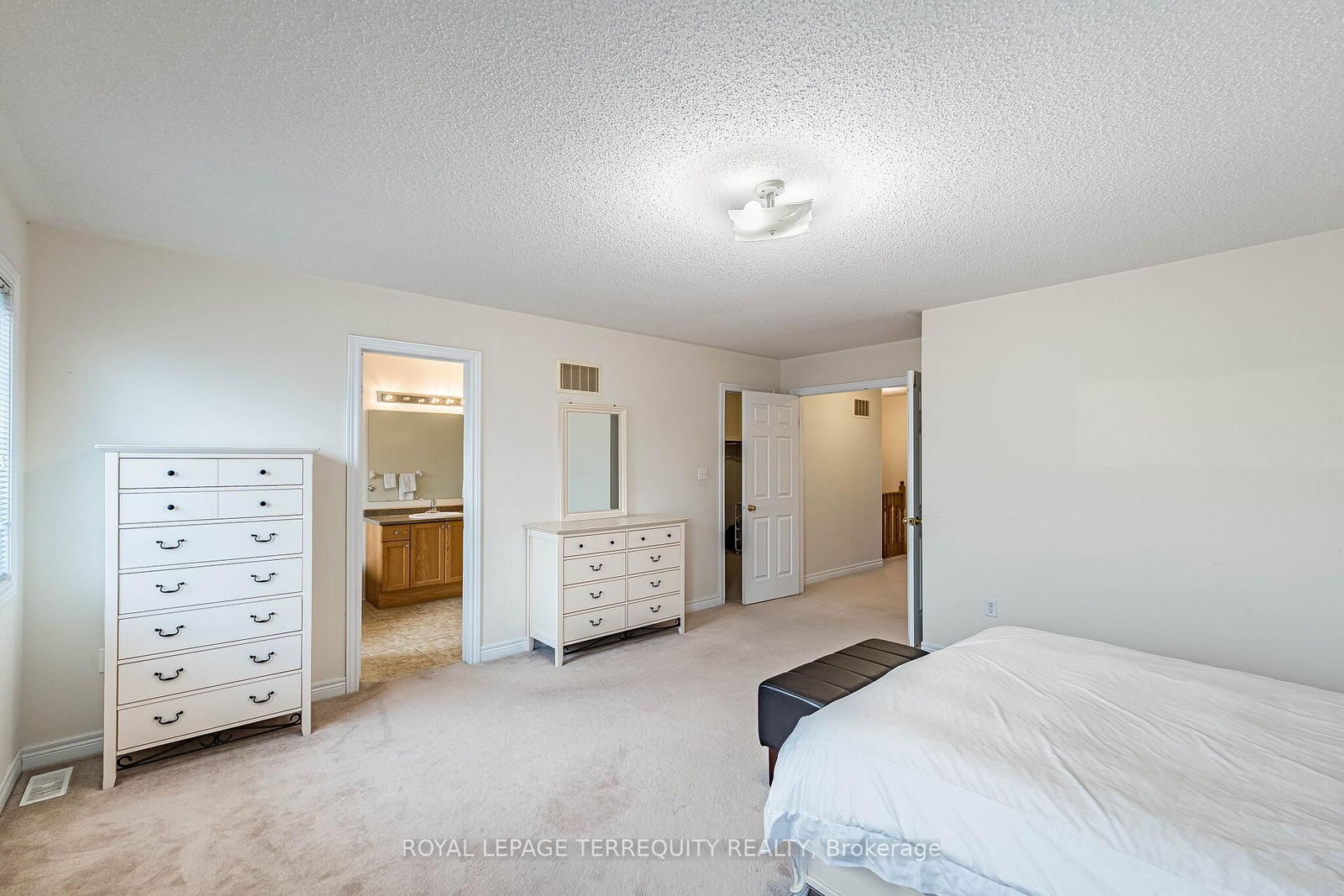 3926 Candlelight Drive - Photo 40