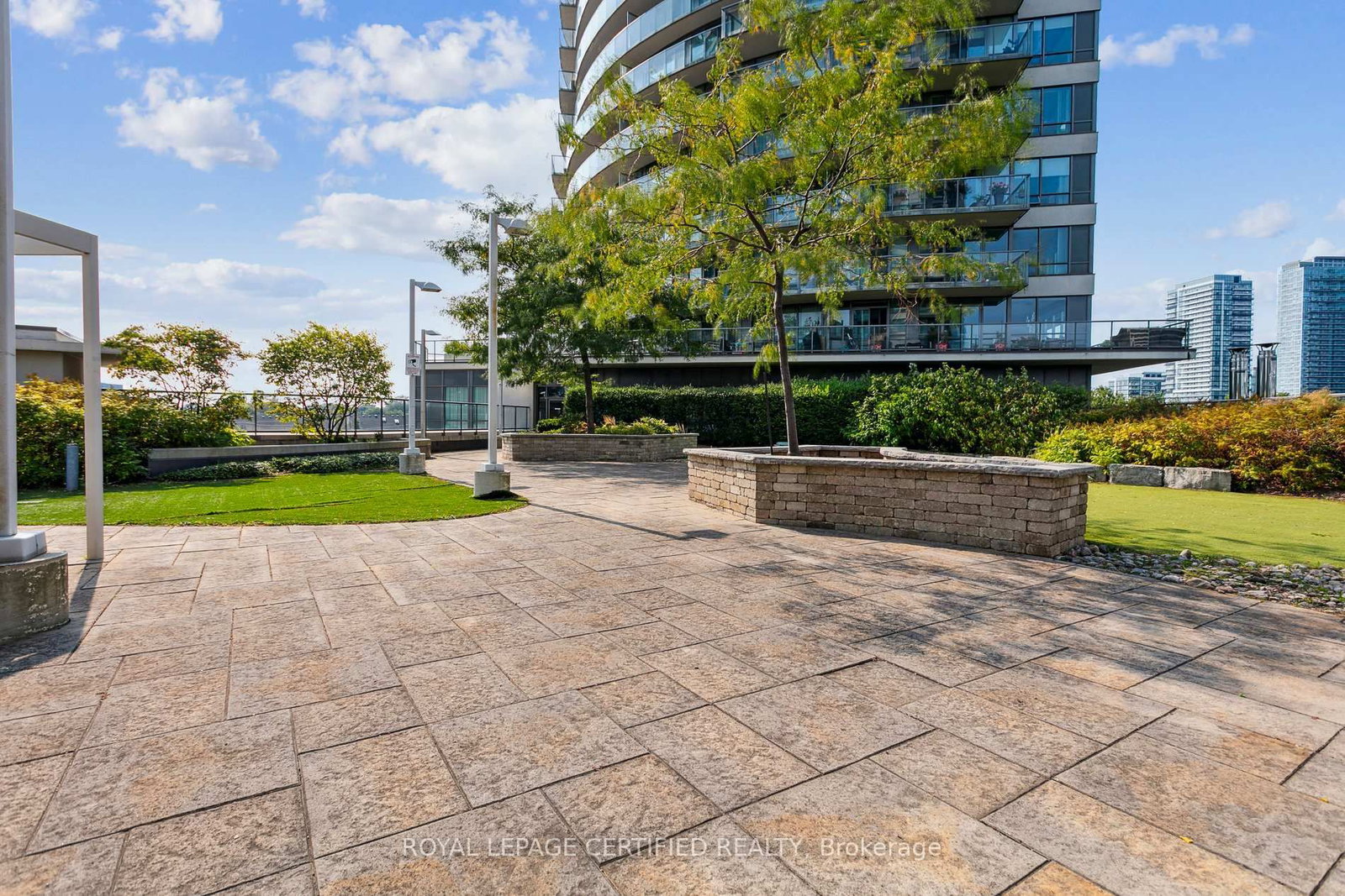 2240 Lakeshore Boulevard W, Unit 1208 - Photo 32