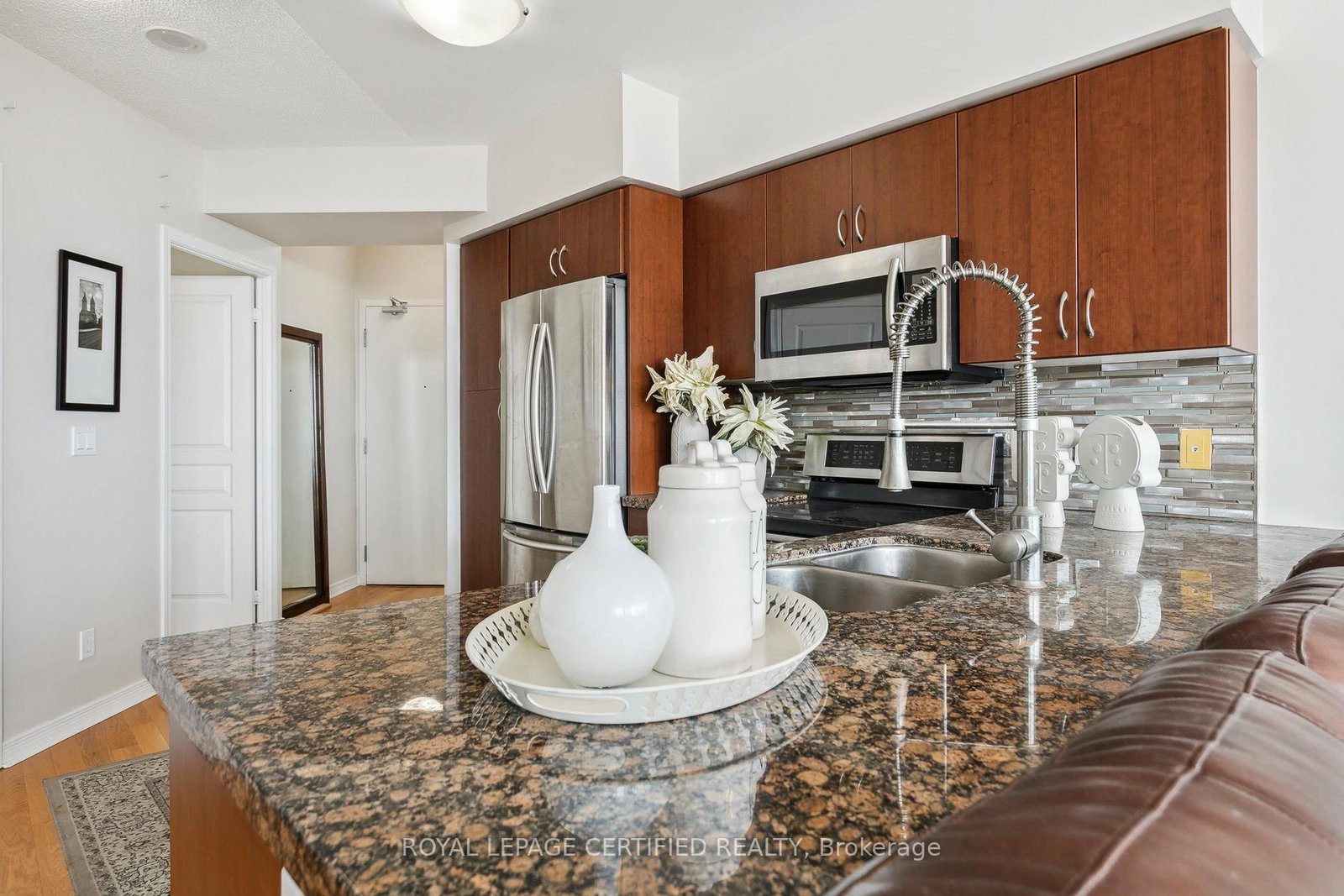 2240 Lakeshore Boulevard W, Unit 1208 - Photo 8