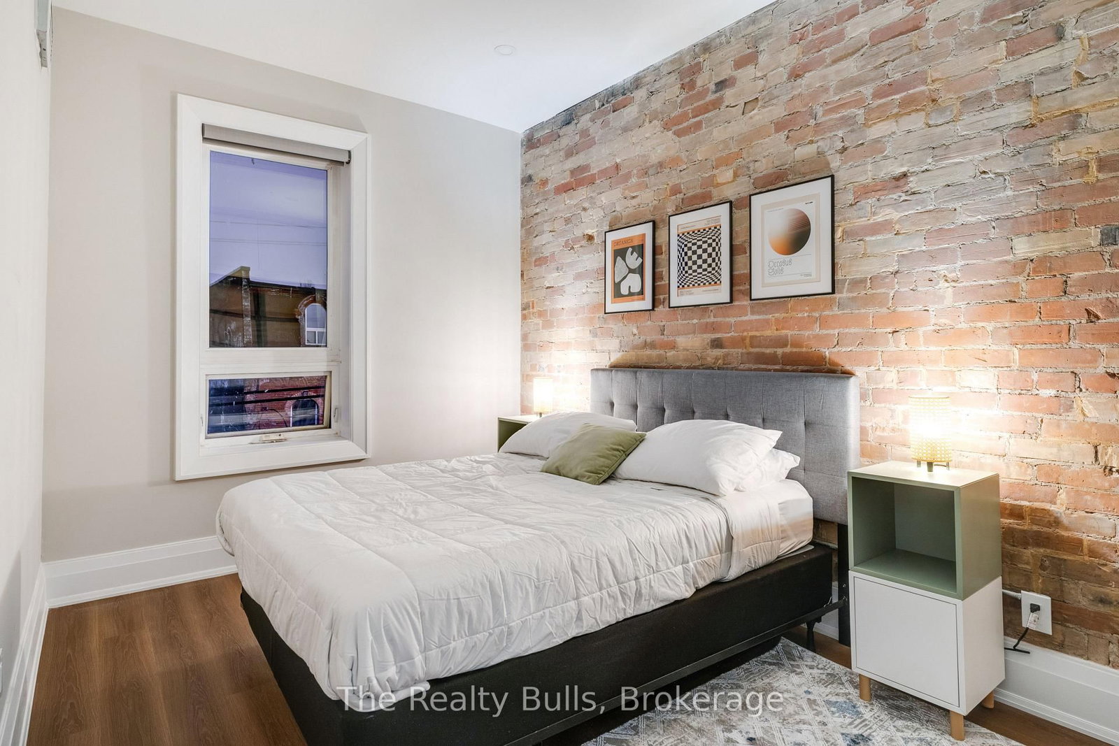 1320 Queen Street W - Photo 17