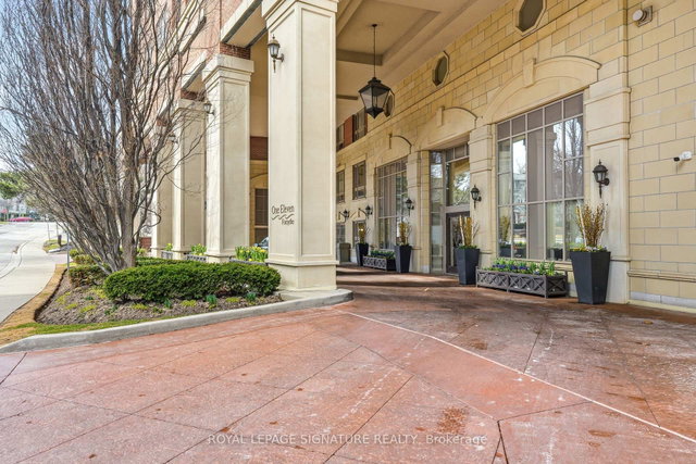 1101 - 111 Forsythe Street
