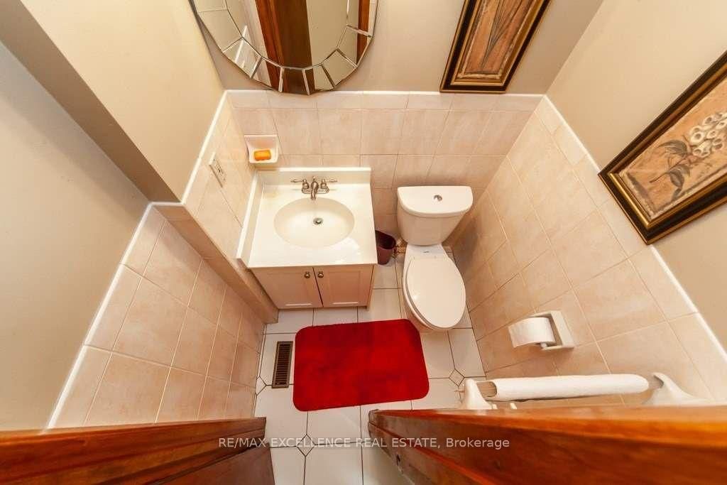 Detached House for sale at 30 Ballycastle Crescent, Brampton, Ontario, L6Z 2T6 - Heart Lake West - MLS: W12982874