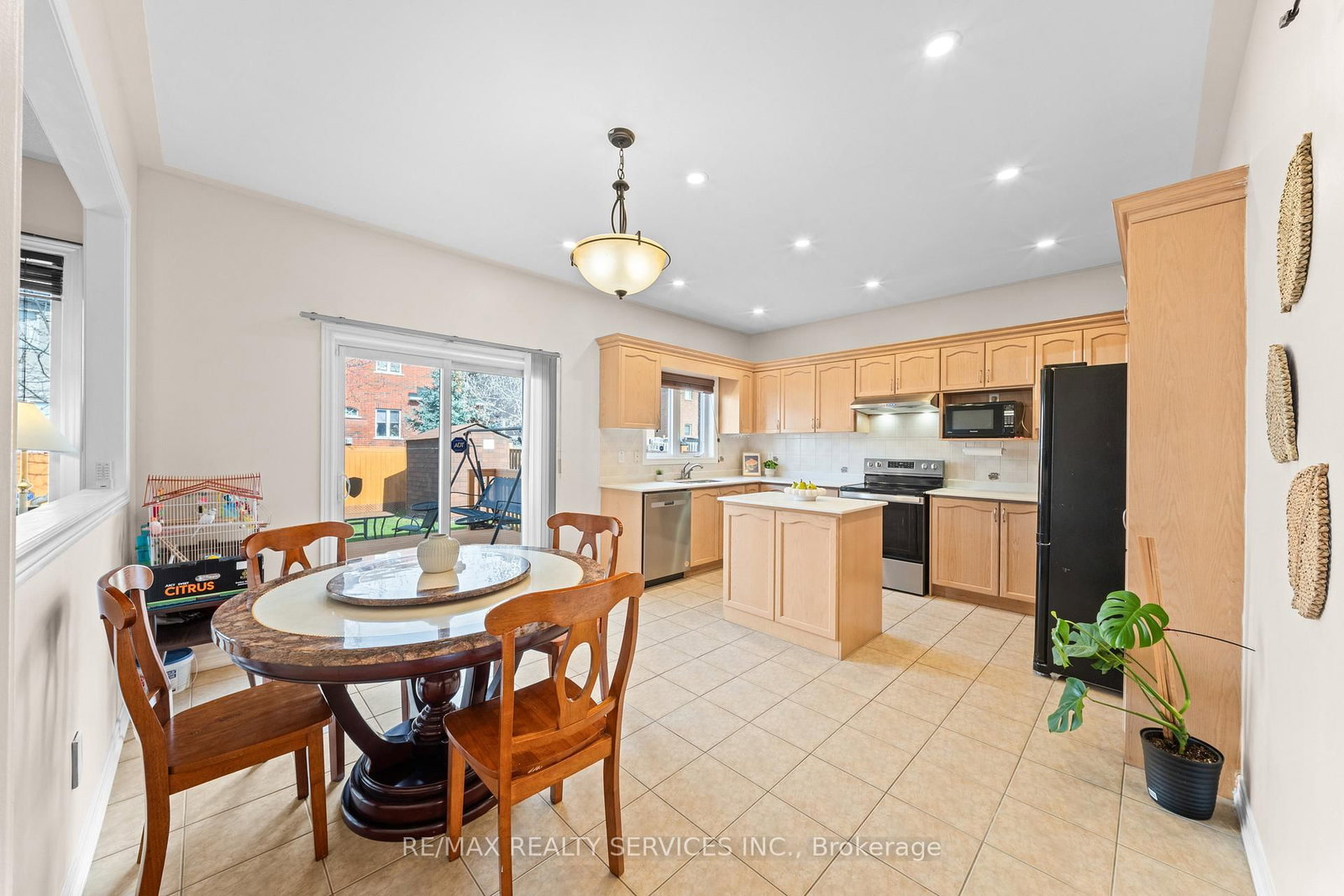 Detached House for sale at 20 Strathdale Road, Brampton, Ontario, L6P 2Y1 - Bram East - MLS: W12982898