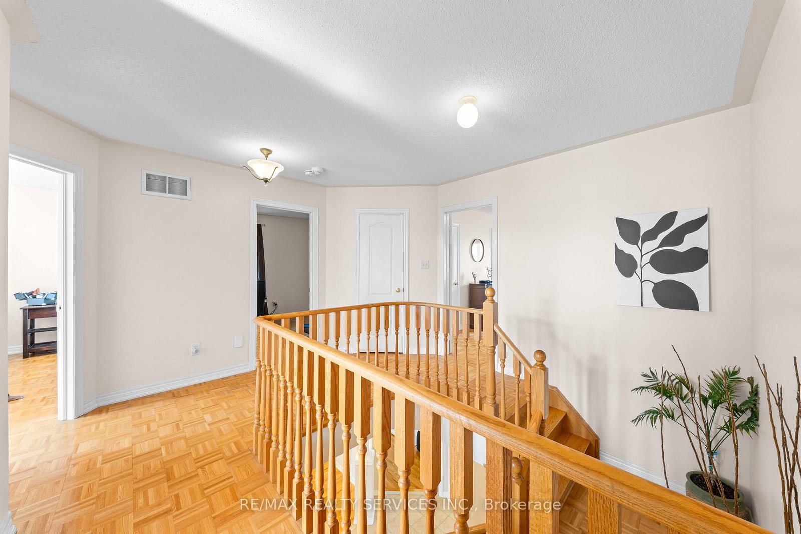 Detached House for sale at 20 Strathdale Road, Brampton, Ontario, L6P 2Y1 - Bram East - MLS: W12982898