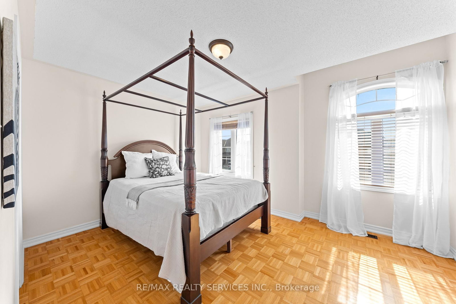 Detached House for sale at 20 Strathdale Road, Brampton, Ontario, L6P 2Y1 - Bram East - MLS: W12982898