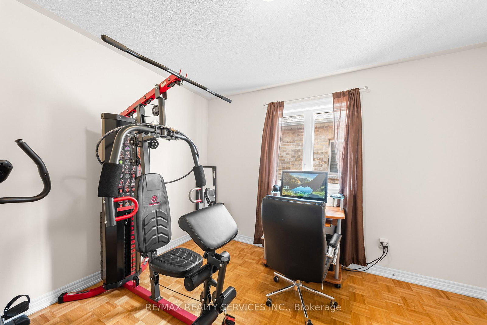 Detached House for sale at 20 Strathdale Road, Brampton, Ontario, L6P 2Y1 - Bram East - MLS: W12982898