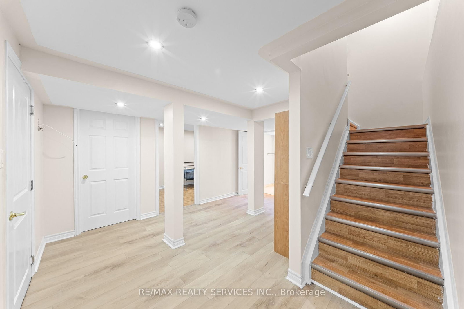 Detached House for sale at 20 Strathdale Road, Brampton, Ontario, L6P 2Y1 - Bram East - MLS: W12982898