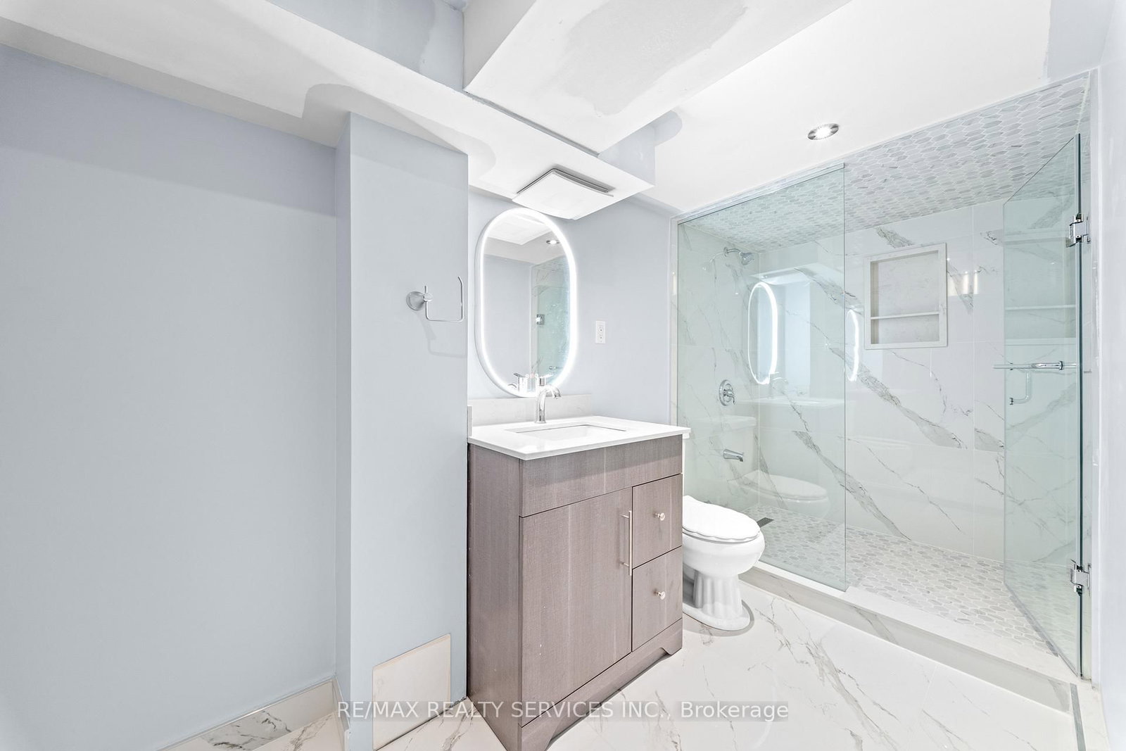 Detached House for sale at 20 Strathdale Road, Brampton, Ontario, L6P 2Y1 - Bram East - MLS: W12982898