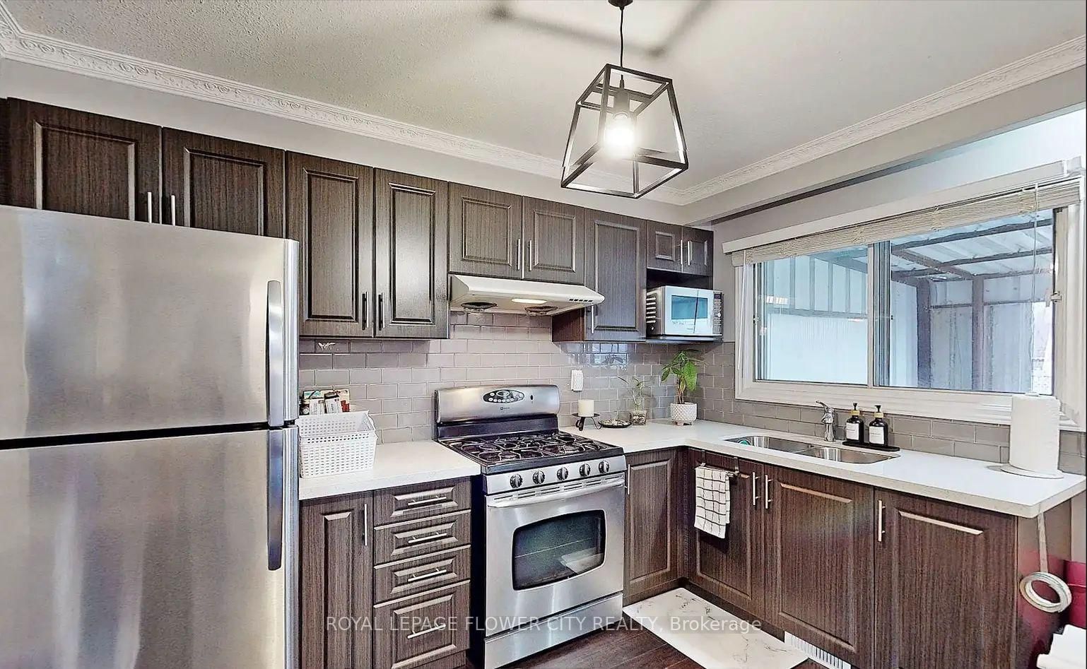 191 Cabana Drive N, Unit 2