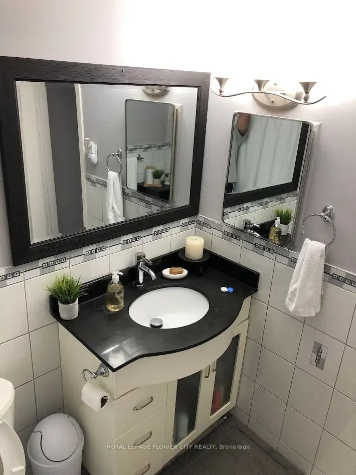 191 Cabana Drive N, Unit 2 - Photo 4