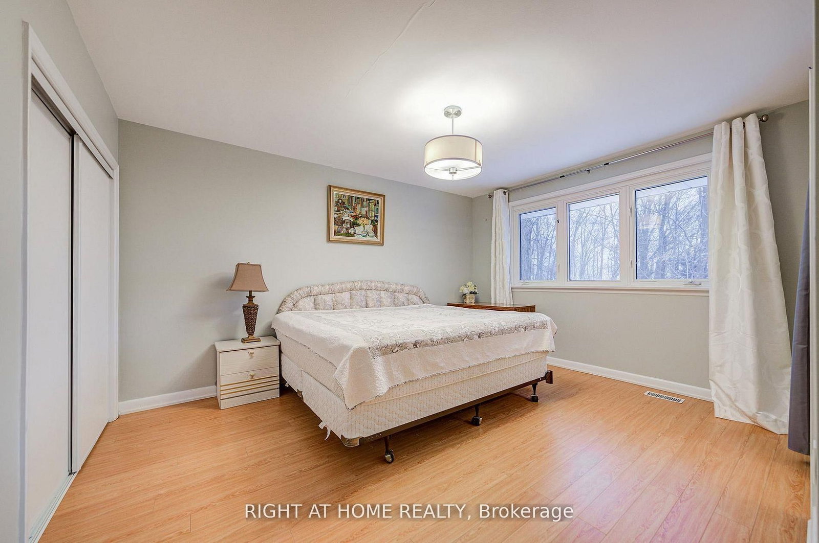 Detached House for sale at 1445 Ryan Place, Mississauga, Ontario, L5C 1J7 - Erindale - MLS: W12982972