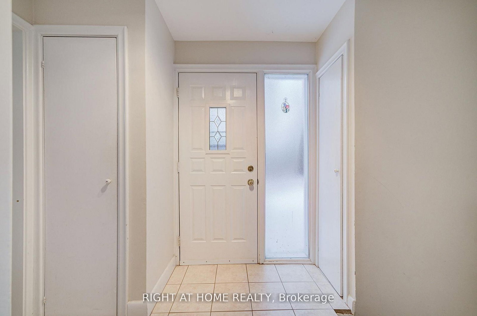 Detached House for sale at 1445 Ryan Place, Mississauga, Ontario, L5C 1J7 - Erindale - MLS: W12982972