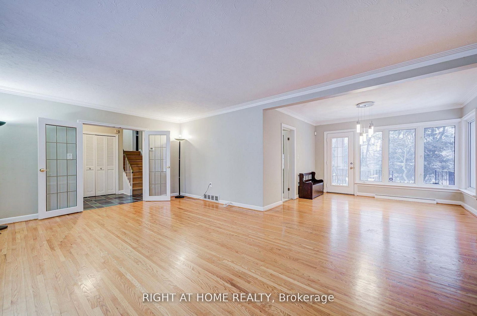 Detached House for sale at 1445 Ryan Place, Mississauga, Ontario, L5C 1J7 - Erindale - MLS: W12982972