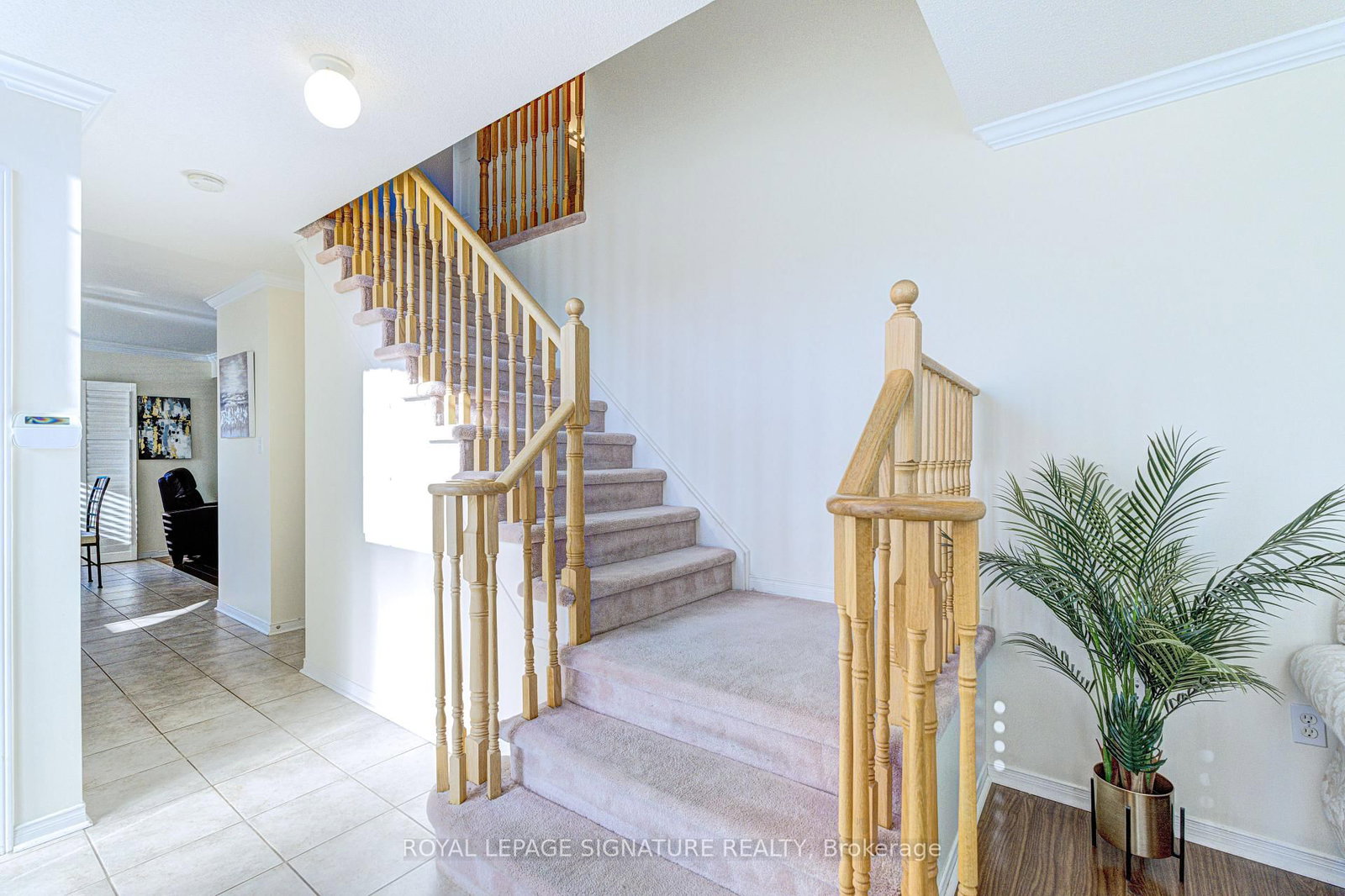 Townhouse for sale at 1019 Kennedy Circle, Milton, Ontario, L9T 5S4 - Beaty - MLS: W12983100