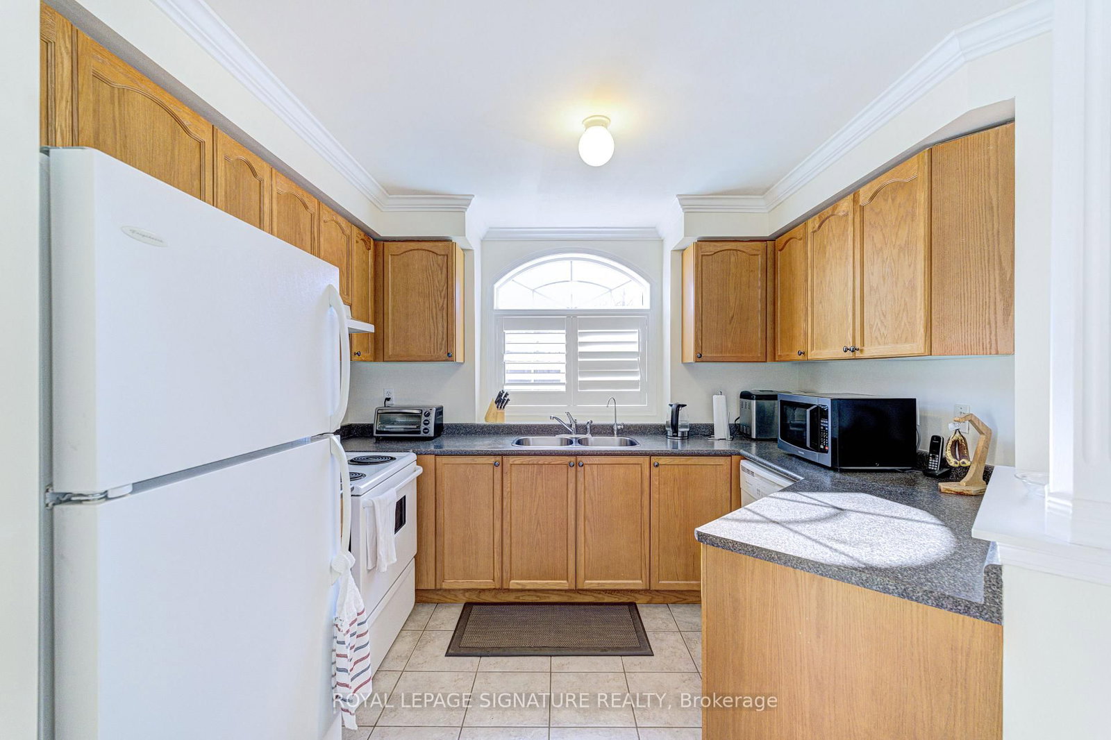 Townhouse for sale at 1019 Kennedy Circle, Milton, Ontario, L9T 5S4 - Beaty - MLS: W12983100