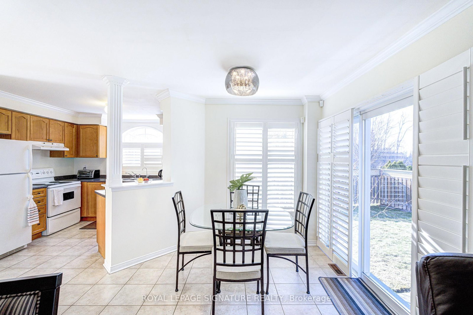 Townhouse for sale at 1019 Kennedy Circle, Milton, Ontario, L9T 5S4 - Beaty - MLS: W12983100