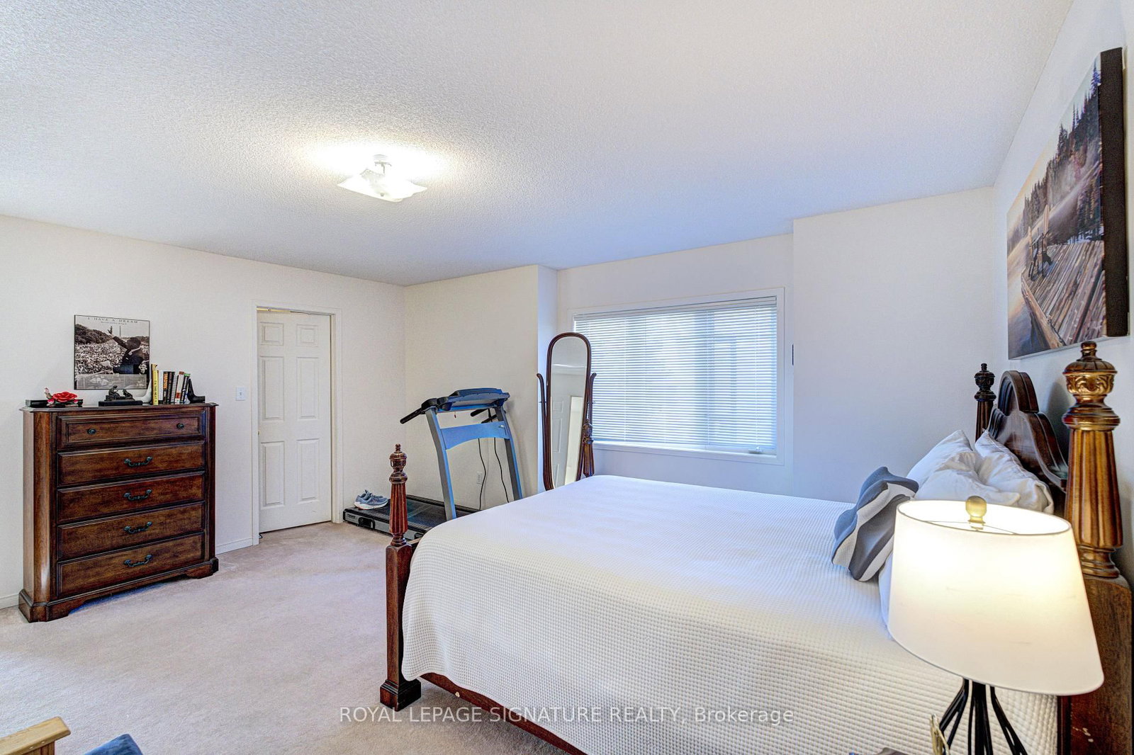 Townhouse for sale at 1019 Kennedy Circle, Milton, Ontario, L9T 5S4 - Beaty - MLS: W12983100