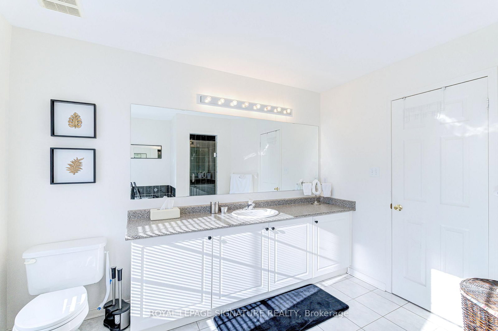 Townhouse for sale at 1019 Kennedy Circle, Milton, Ontario, L9T 5S4 - Beaty - MLS: W12983100