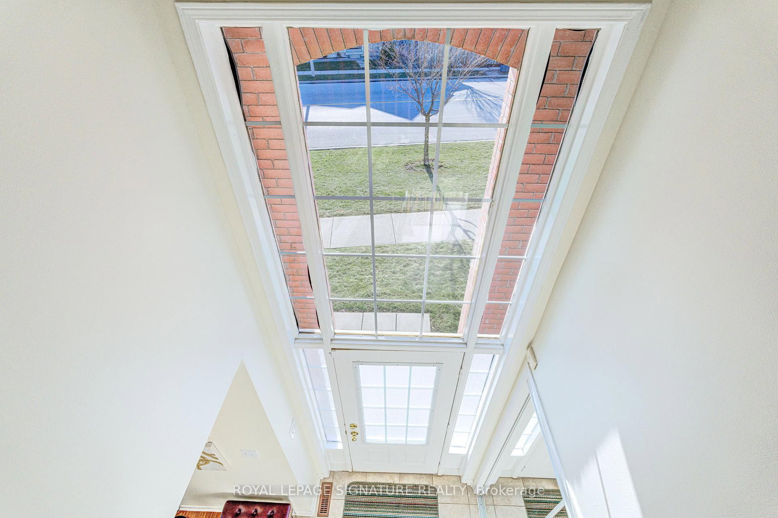 Townhouse for sale at 1019 Kennedy Circle, Milton, Ontario, L9T 5S4 - Beaty - MLS: W12983100