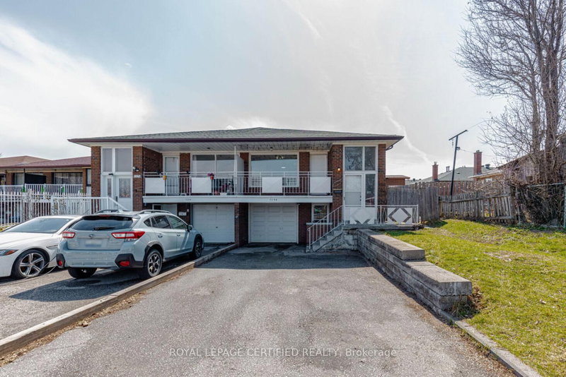7256 Lancaster Ave S, Mississauga, L4T 2L6 | Image 3