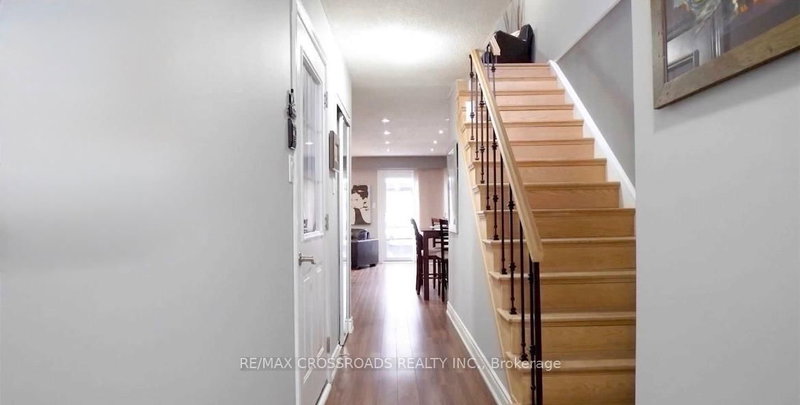 90 - 90 Foster Cres, Brampton, L6V 3M8 | Image 2