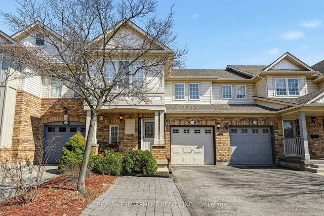 2211 AMBERGLEN Court