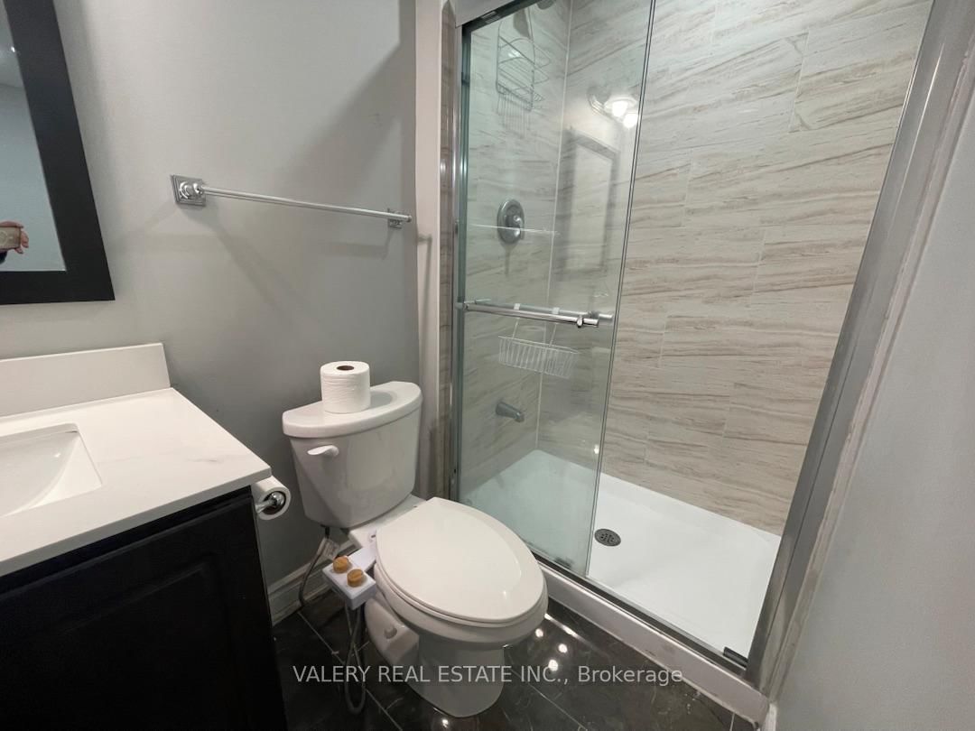 13 Frampton Road, Unit Lower - Photo 10