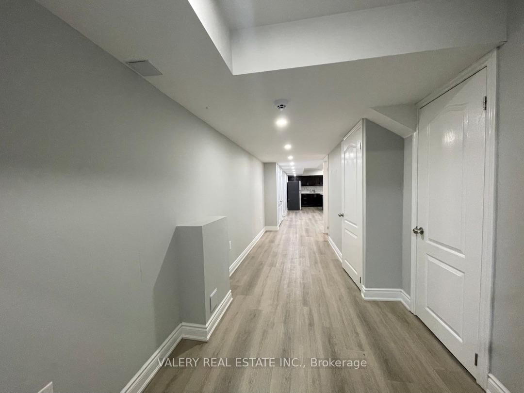 13 Frampton Road, Unit Lower - Photo 5