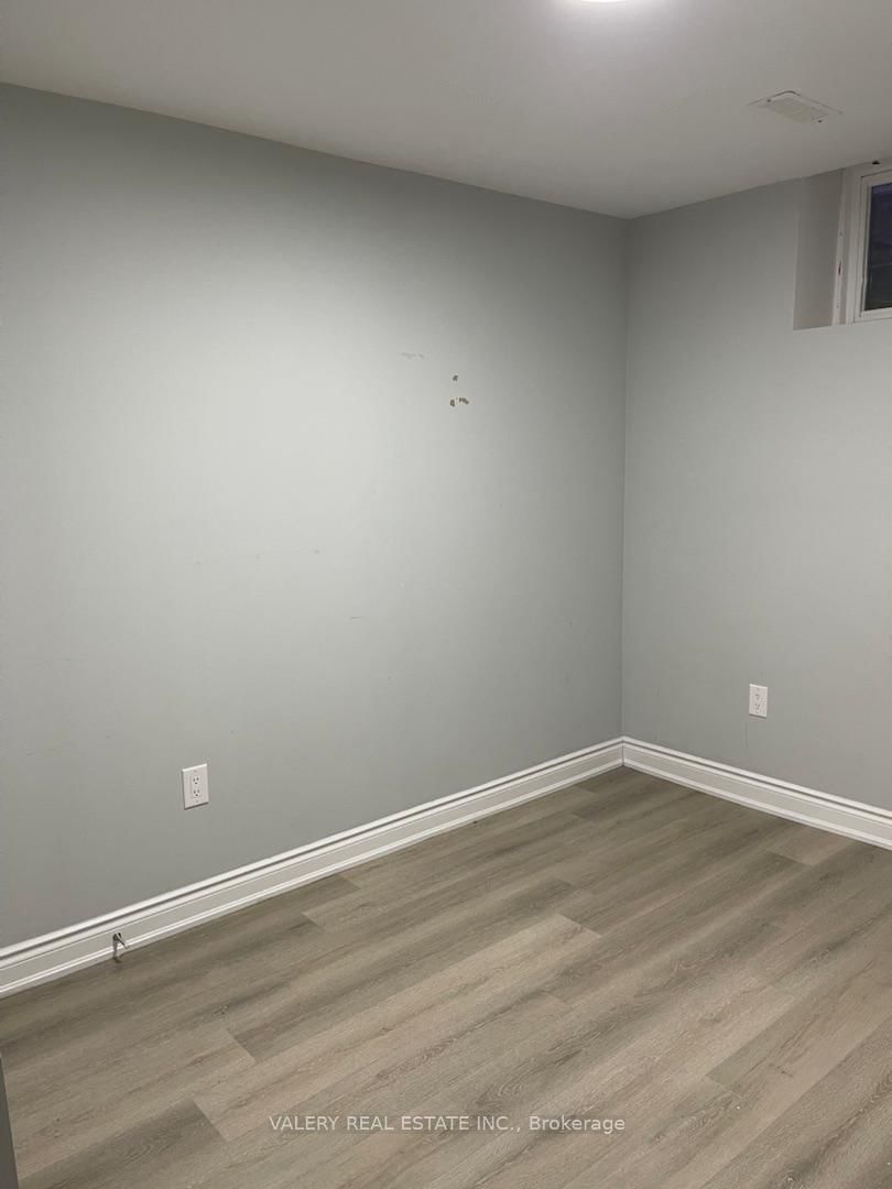 13 Frampton Road, Unit Lower - Photo 6