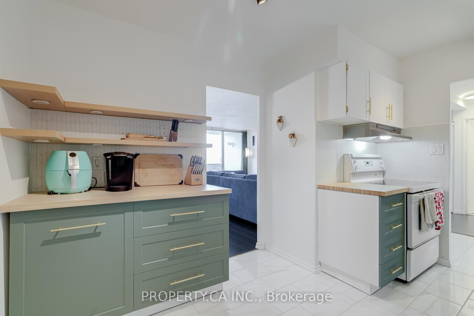 85 Emmett Avenue, Unit 2008 - Photo 13