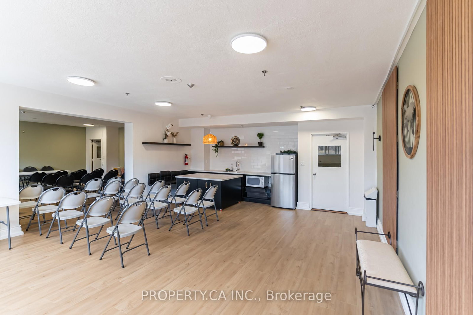 85 Emmett Avenue, Unit 2008 - Photo 31