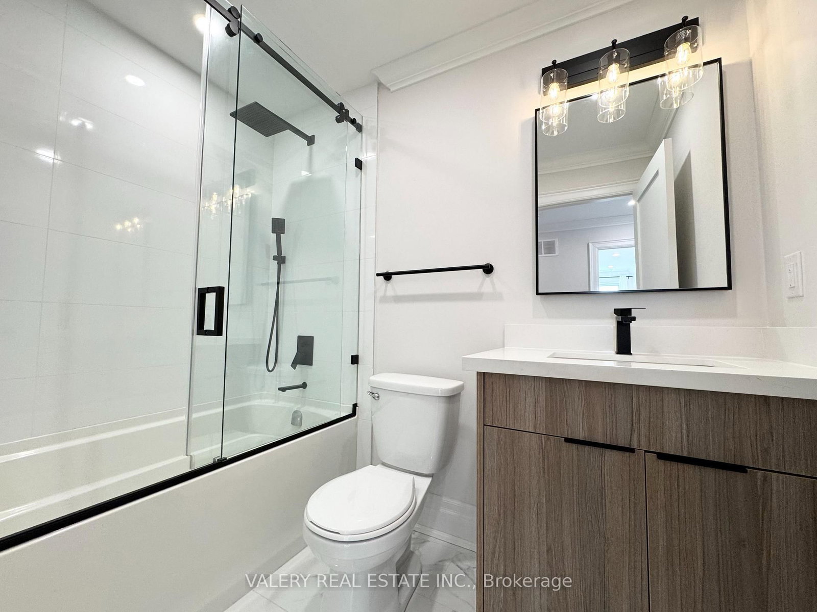 30 Morgan Avenue, Unit 1 - Photo 32