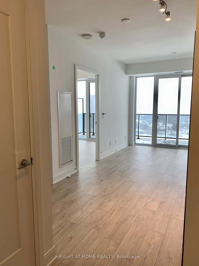 2201 - 70 ANNIE CRAIG Drive