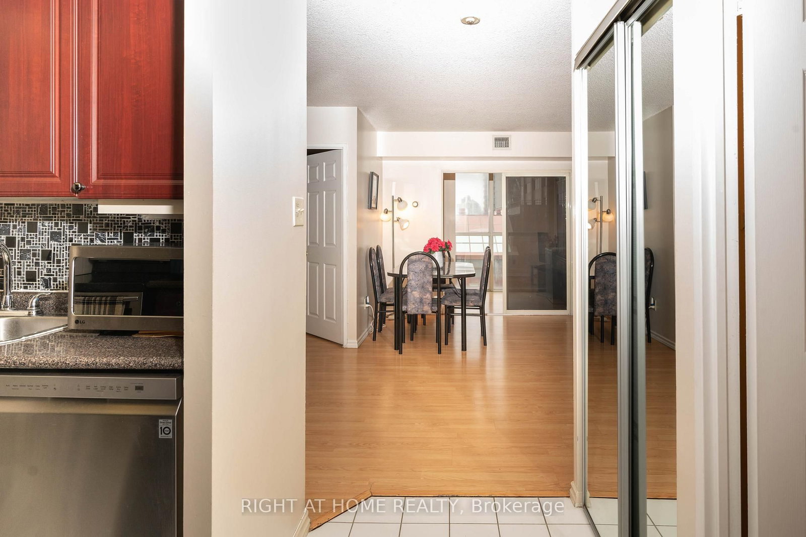 265 Enfield Place, Unit 508 - Photo 11