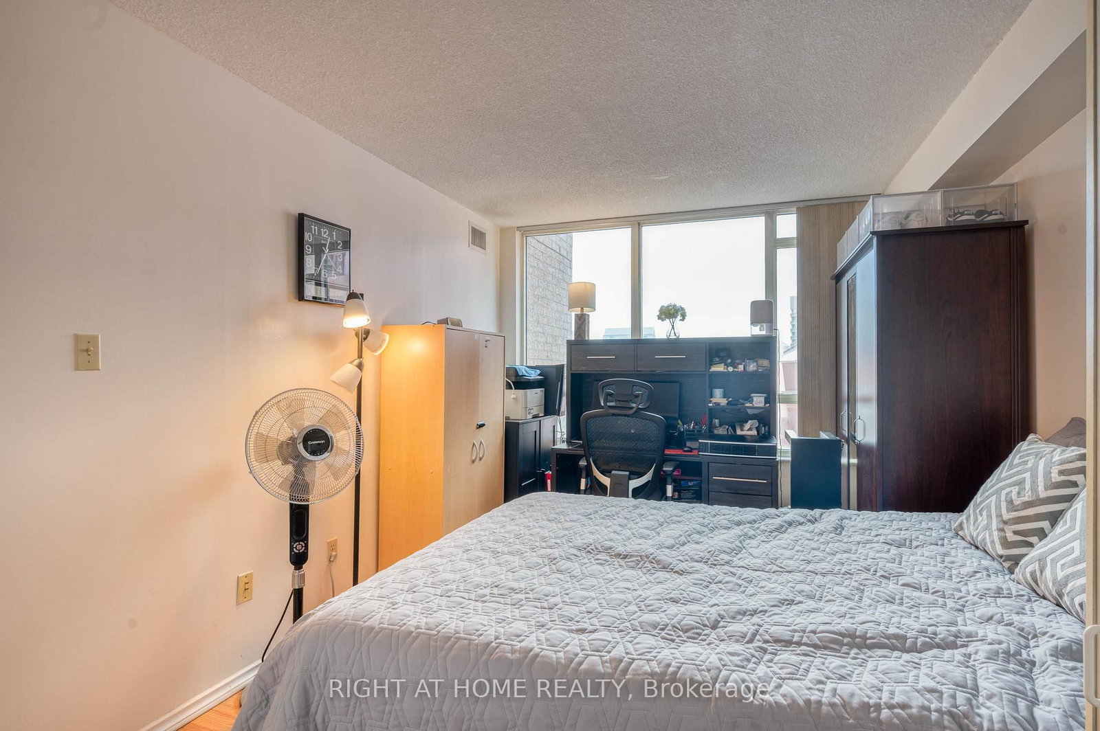 265 Enfield Place, Unit 508 - Photo 25