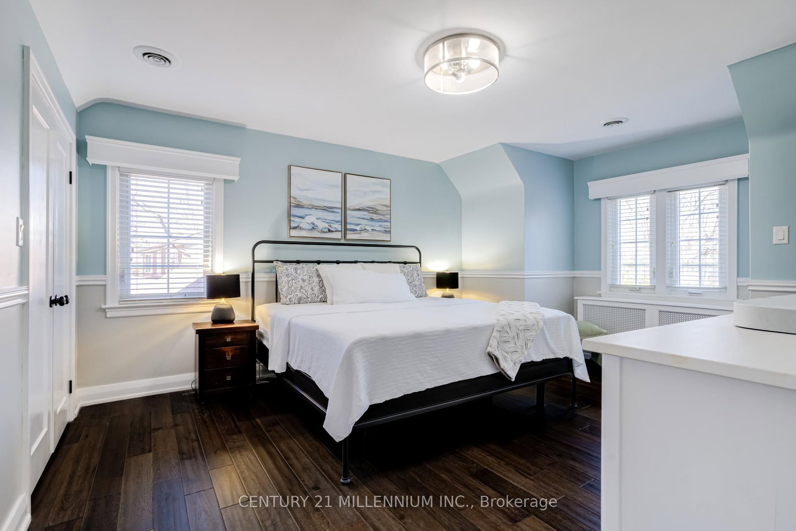 126 Elizabeth Street S - Photo 20