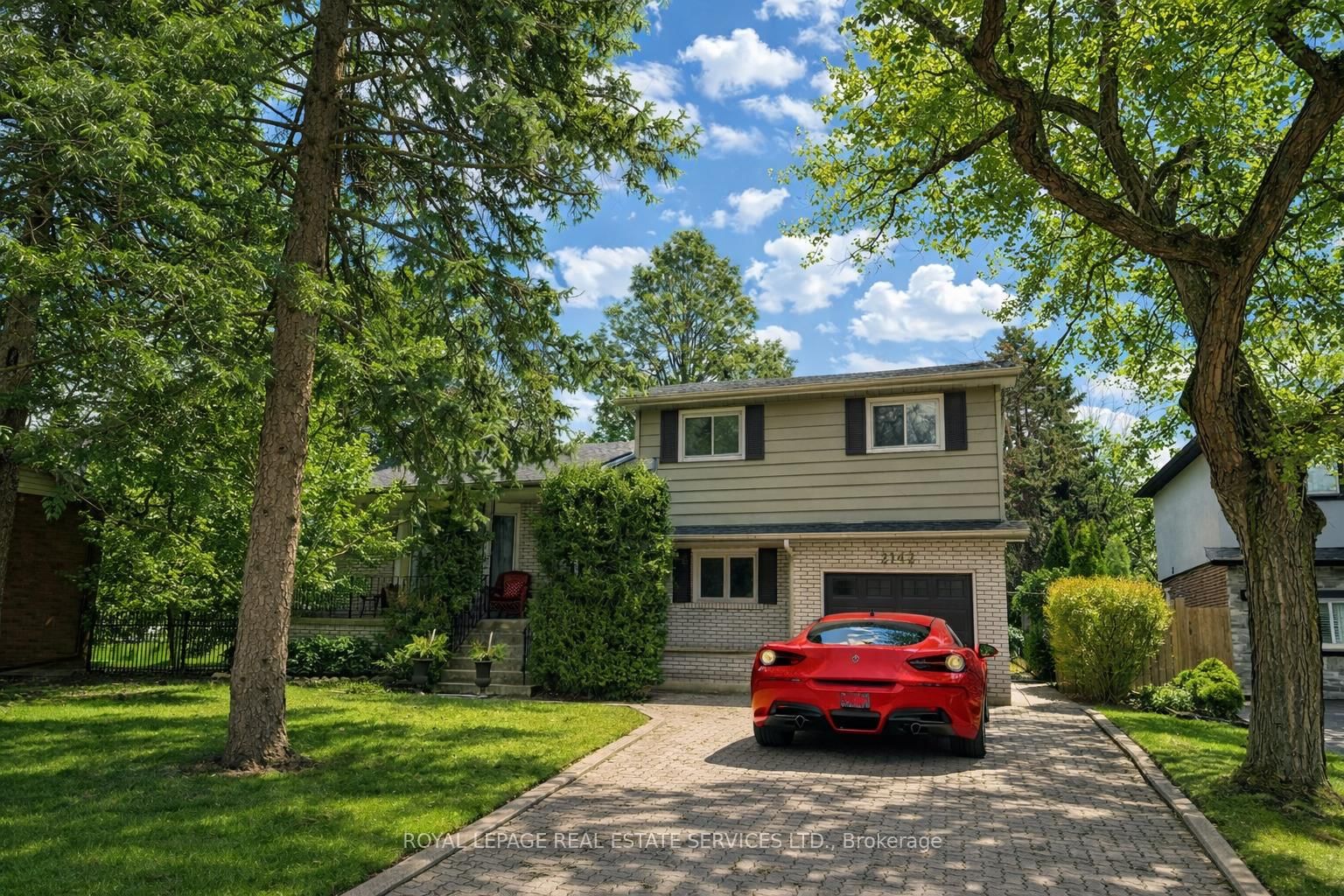 Detached House for sale at 2142 Hixon Street, Oakville, Ontario, L6L 1T4 - Bronte - MLS: W12983584