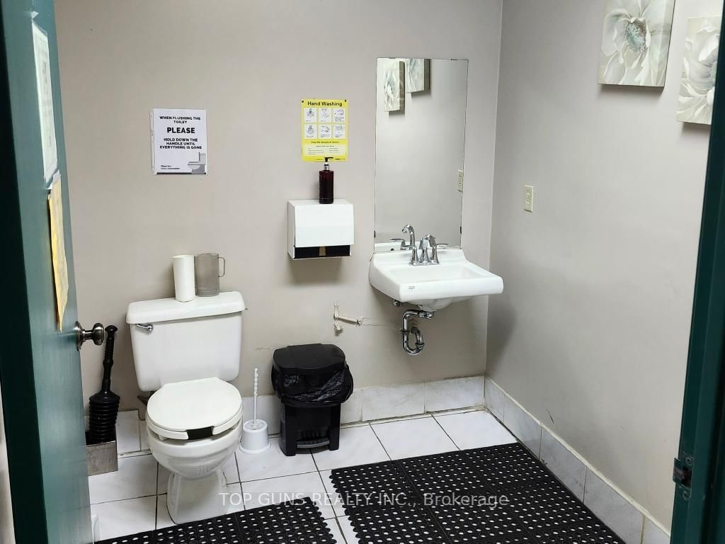 2375 St Clair Avenue W - Photo 12