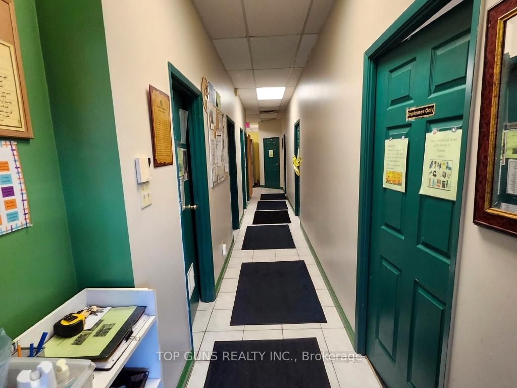 2375 St Clair Avenue W - Photo 6