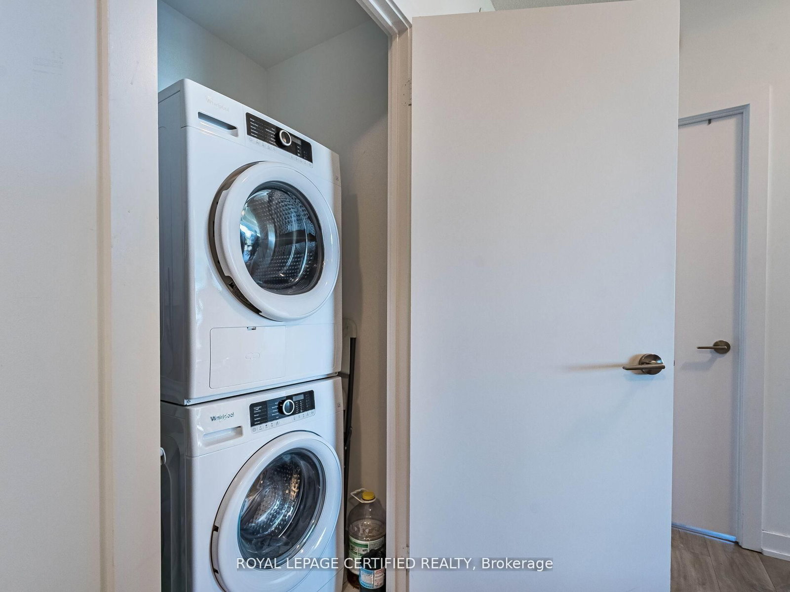 251 Manitoba Street, Unit 715 - Photo 25