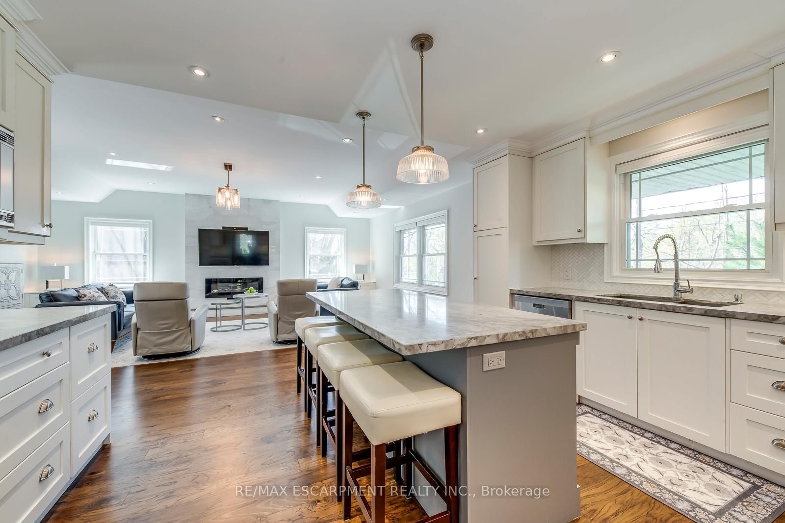 4306 Lakeshore Road - Photo 12