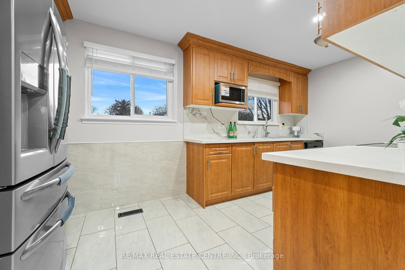 Detached House for sale at 23 Jefferson Road, Brampton, Ontario, L6S 2G6 - Northgate - MLS: W12984070