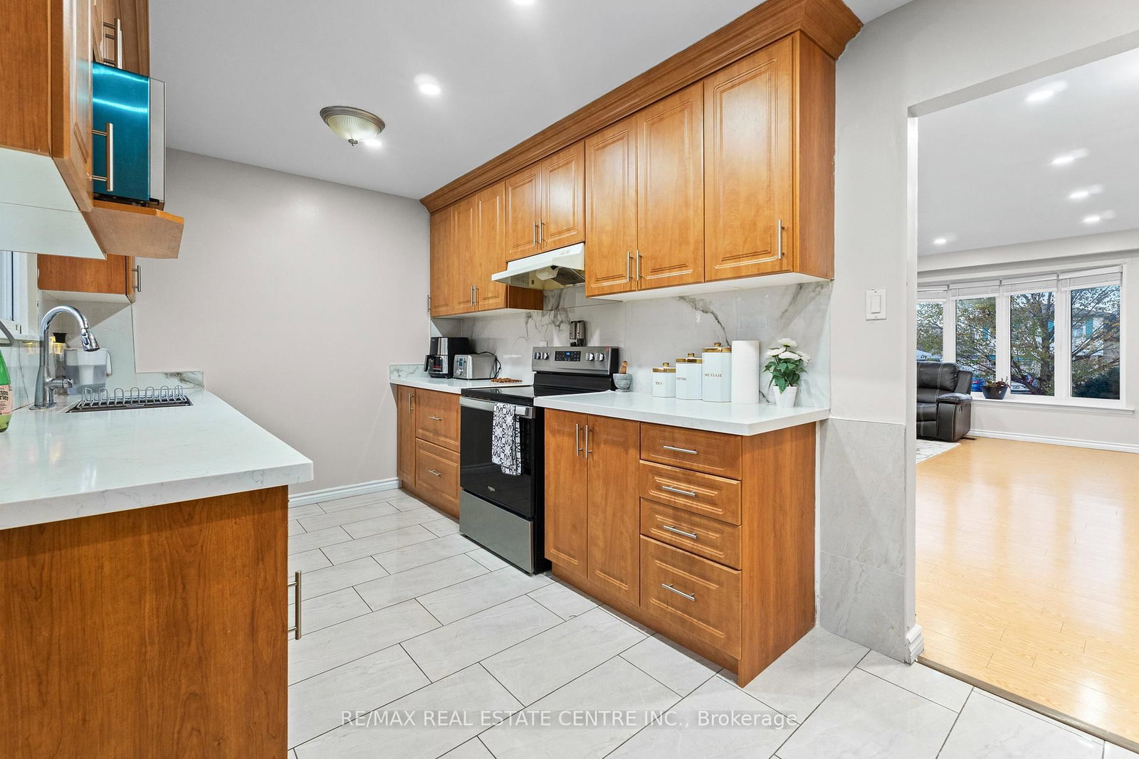 Detached House for sale at 23 Jefferson Road, Brampton, Ontario, L6S 2G6 - Northgate - MLS: W12984070