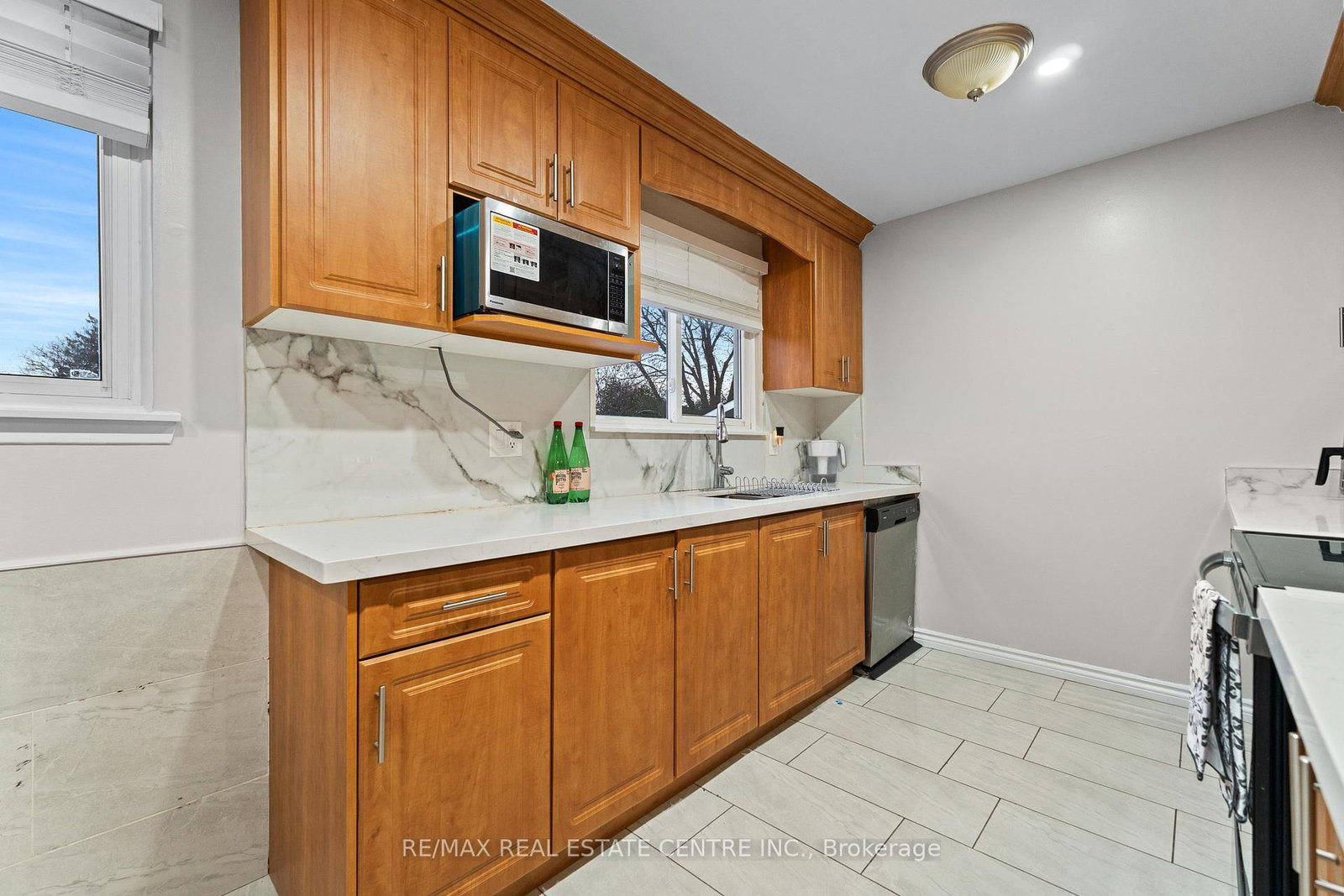 Detached House for sale at 23 Jefferson Road, Brampton, Ontario, L6S 2G6 - Northgate - MLS: W12984070