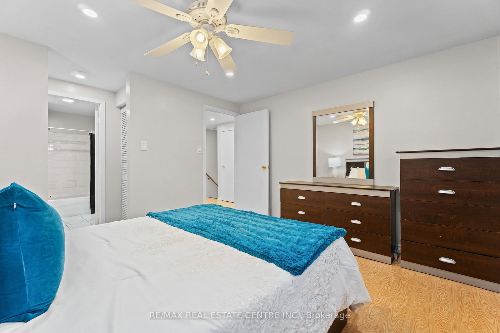 Detached House for sale at 23 Jefferson Road, Brampton, Ontario, L6S 2G6 - Northgate - MLS: W12984070