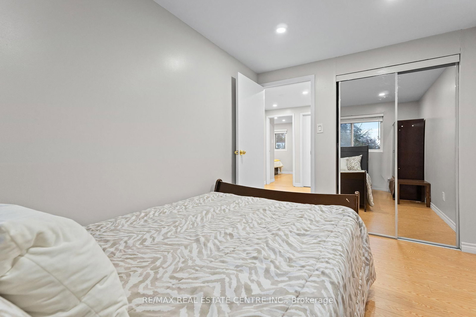 Detached House for sale at 23 Jefferson Road, Brampton, Ontario, L6S 2G6 - Northgate - MLS: W12984070