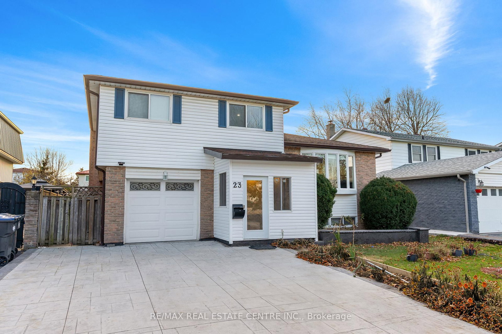 Detached House for sale at 23 Jefferson Road, Brampton, Ontario, L6S 2G6 - Northgate - MLS: W12984070