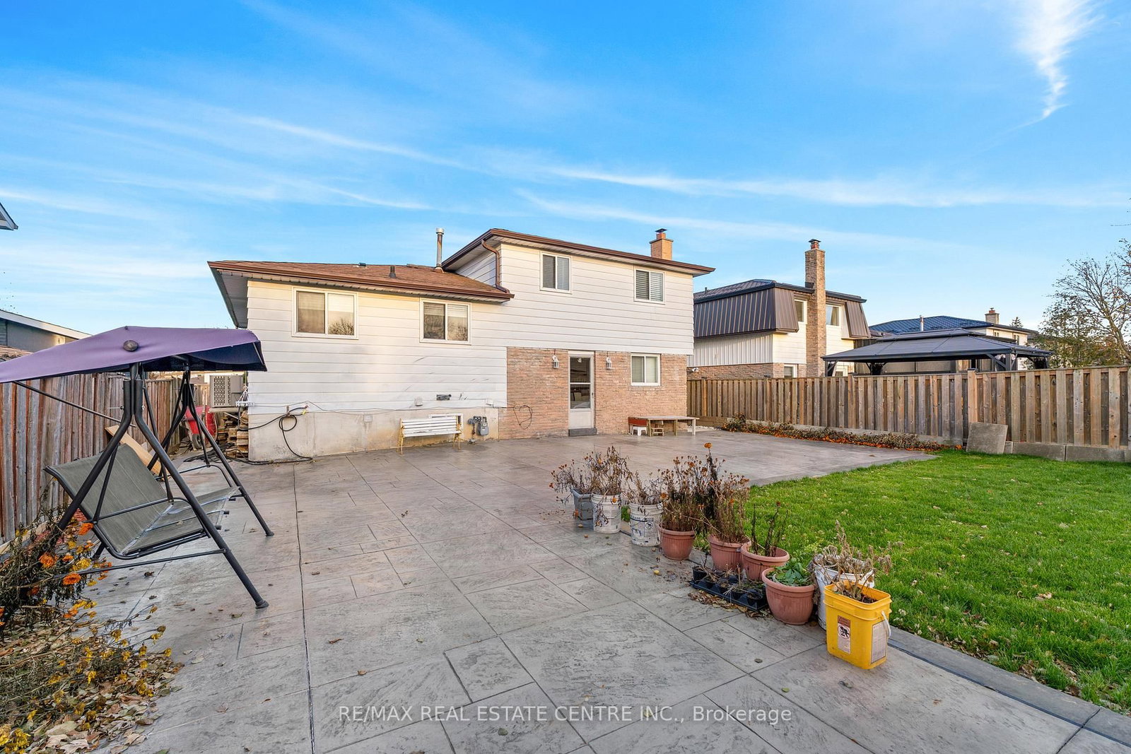 Detached House for sale at 23 Jefferson Road, Brampton, Ontario, L6S 2G6 - Northgate - MLS: W12984070