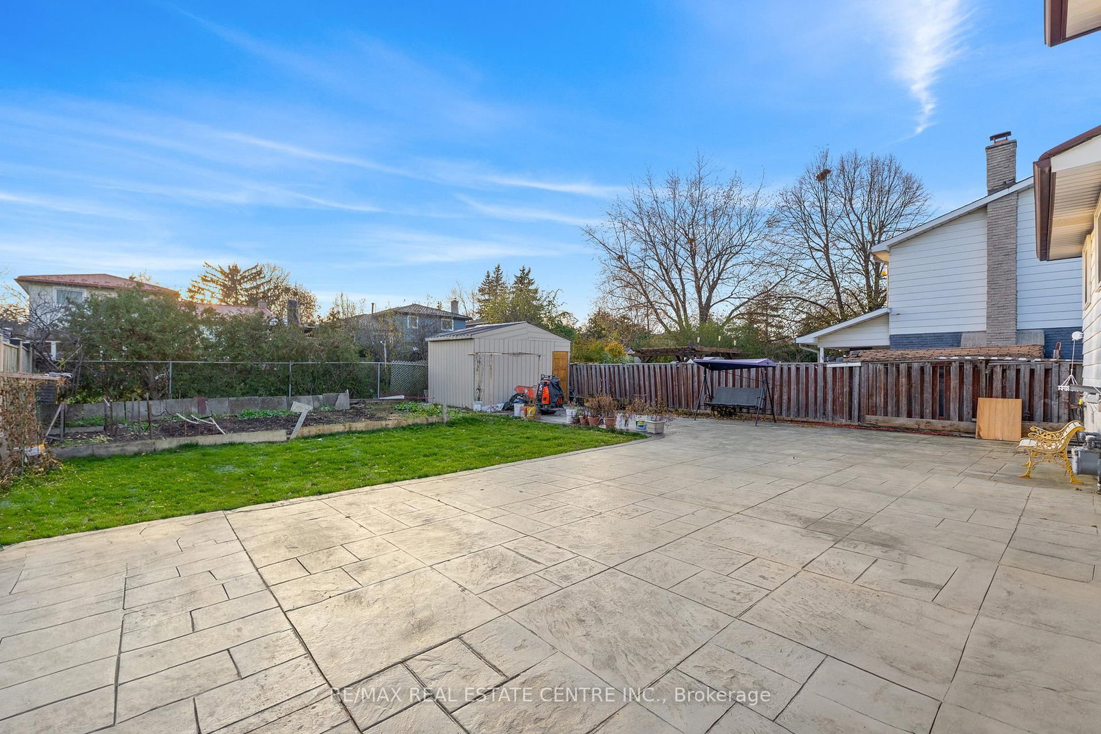 Detached House for sale at 23 Jefferson Road, Brampton, Ontario, L6S 2G6 - Northgate - MLS: W12984070