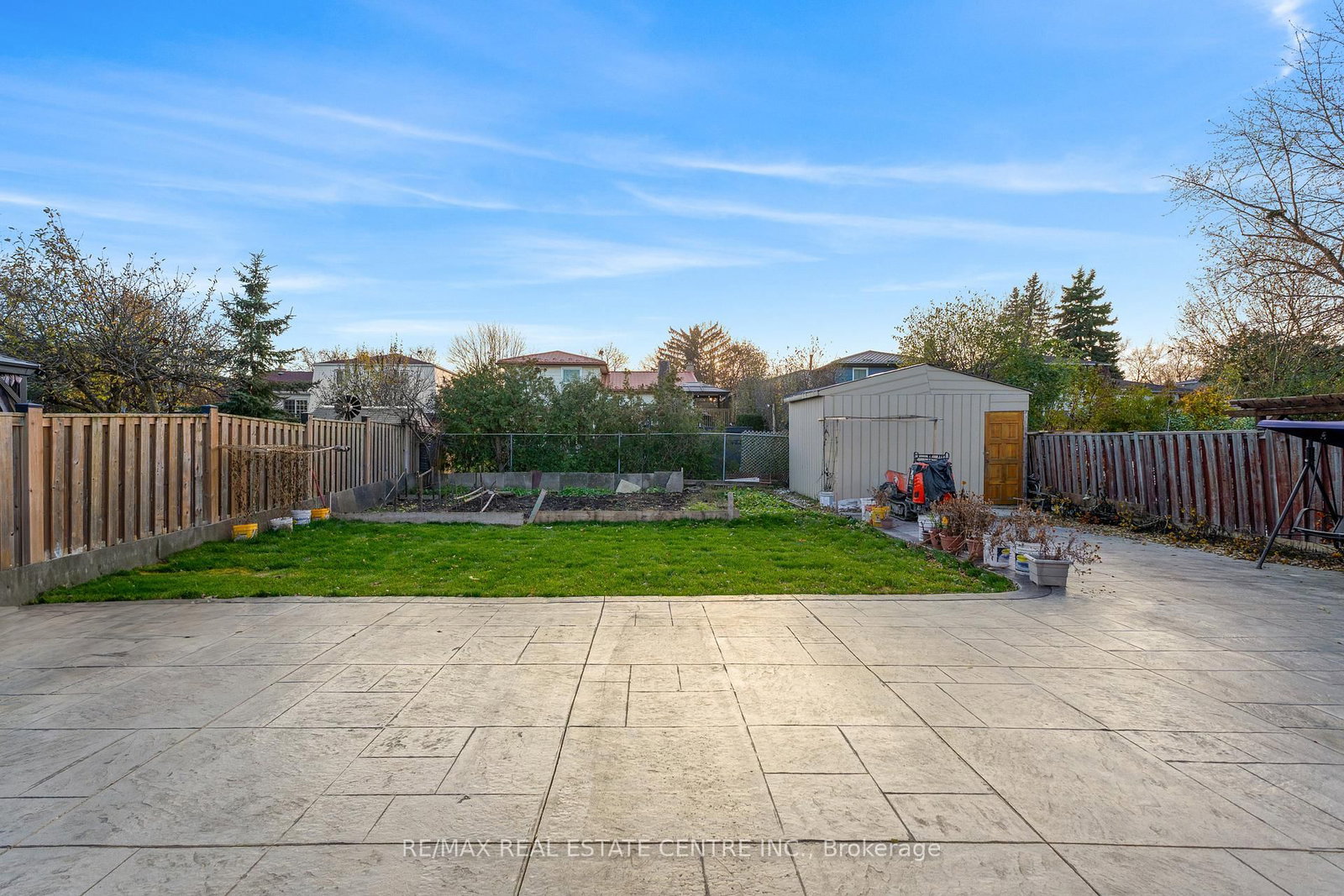 Detached House for sale at 23 Jefferson Road, Brampton, Ontario, L6S 2G6 - Northgate - MLS: W12984070